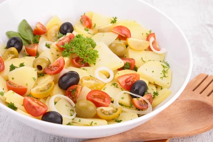 Deliciosas recetas de ensalada de verano con patata que enamoran