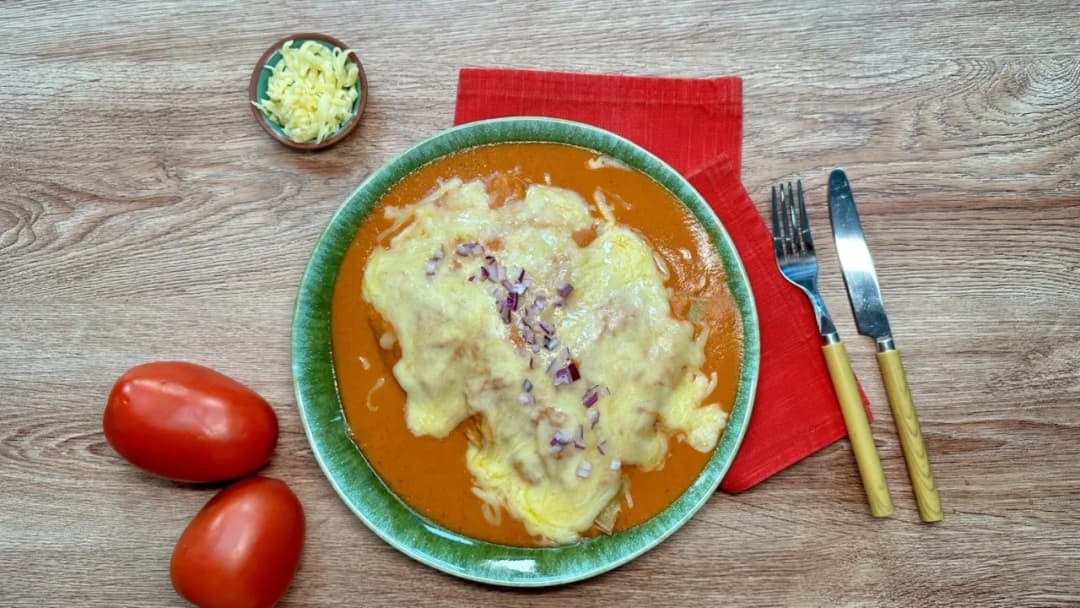 Ingredientes receta enchiladas suizas: sorprende con este delicioso platillo