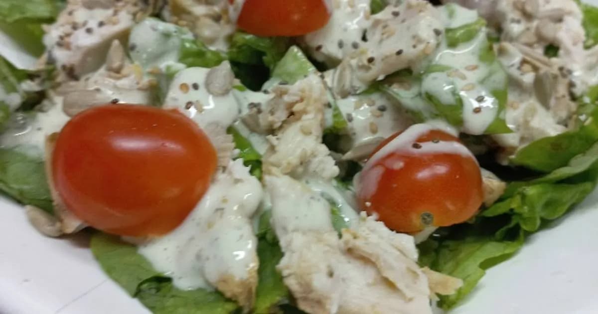 Ensalada de pollo y lechuga y tomate: receta fácil y deliciosa para disfrutar